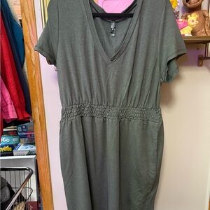 Torrid Green V-Neck Sheath Midi Dress